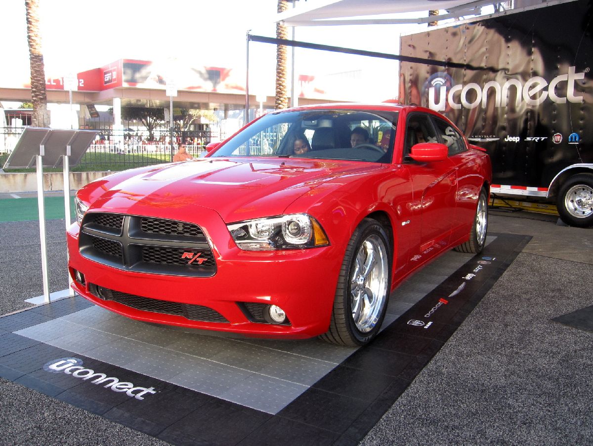Dr. Dre gives Dodge Charger tight 